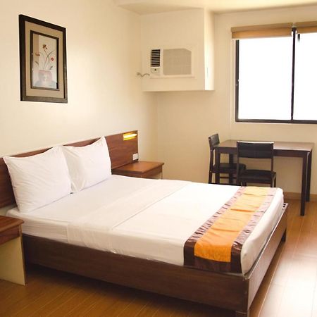 M Suites Hotel Makati City Luaran gambar