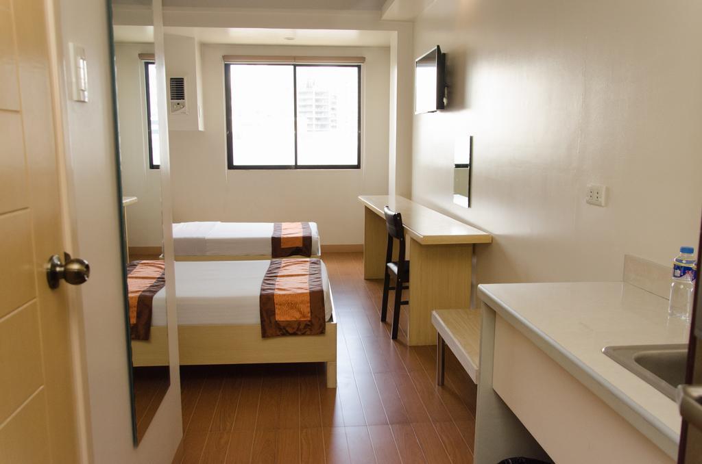 M Suites Hotel Makati City Luaran gambar