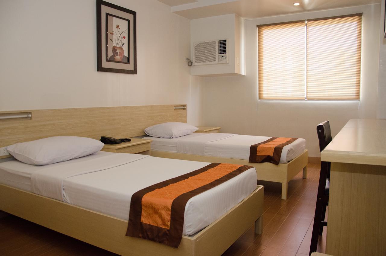 M Suites Hotel Makati City Luaran gambar