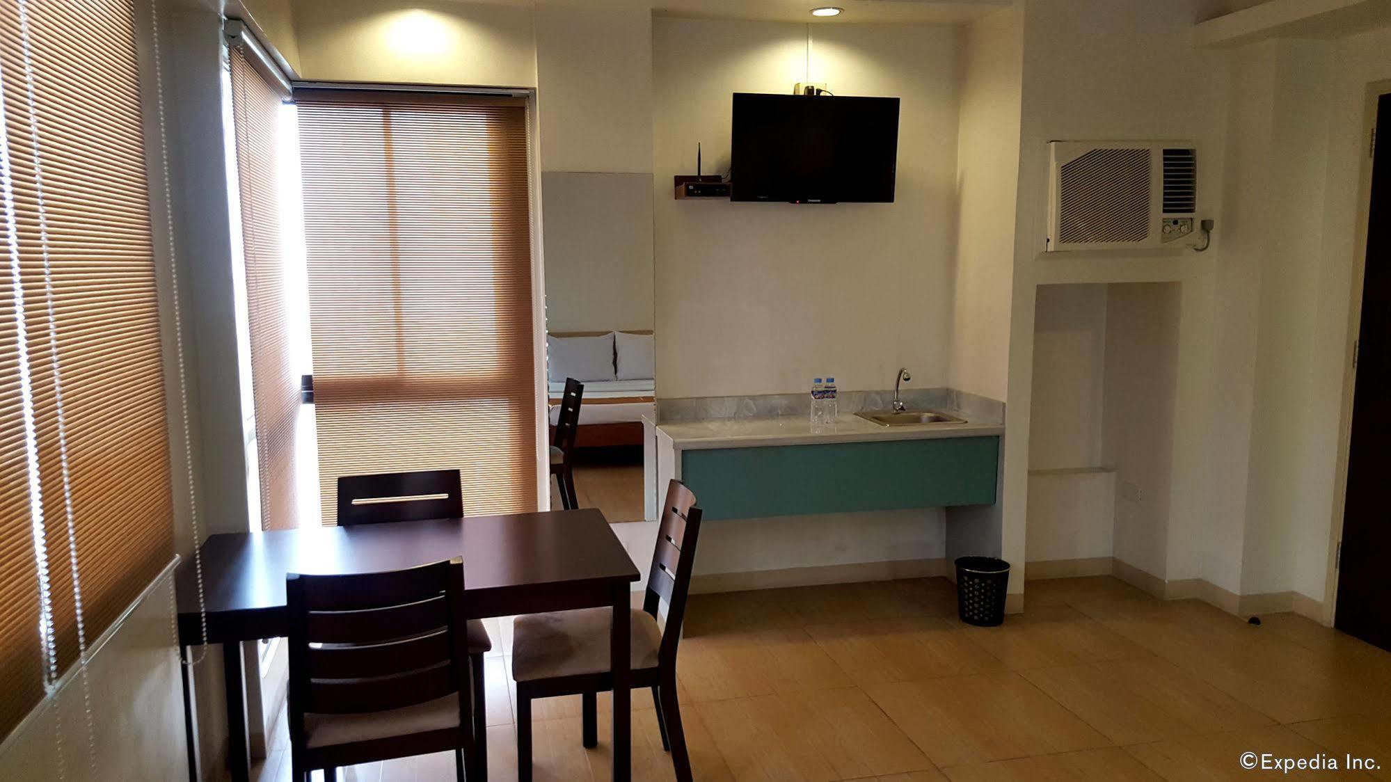 M Suites Hotel Makati City Luaran gambar