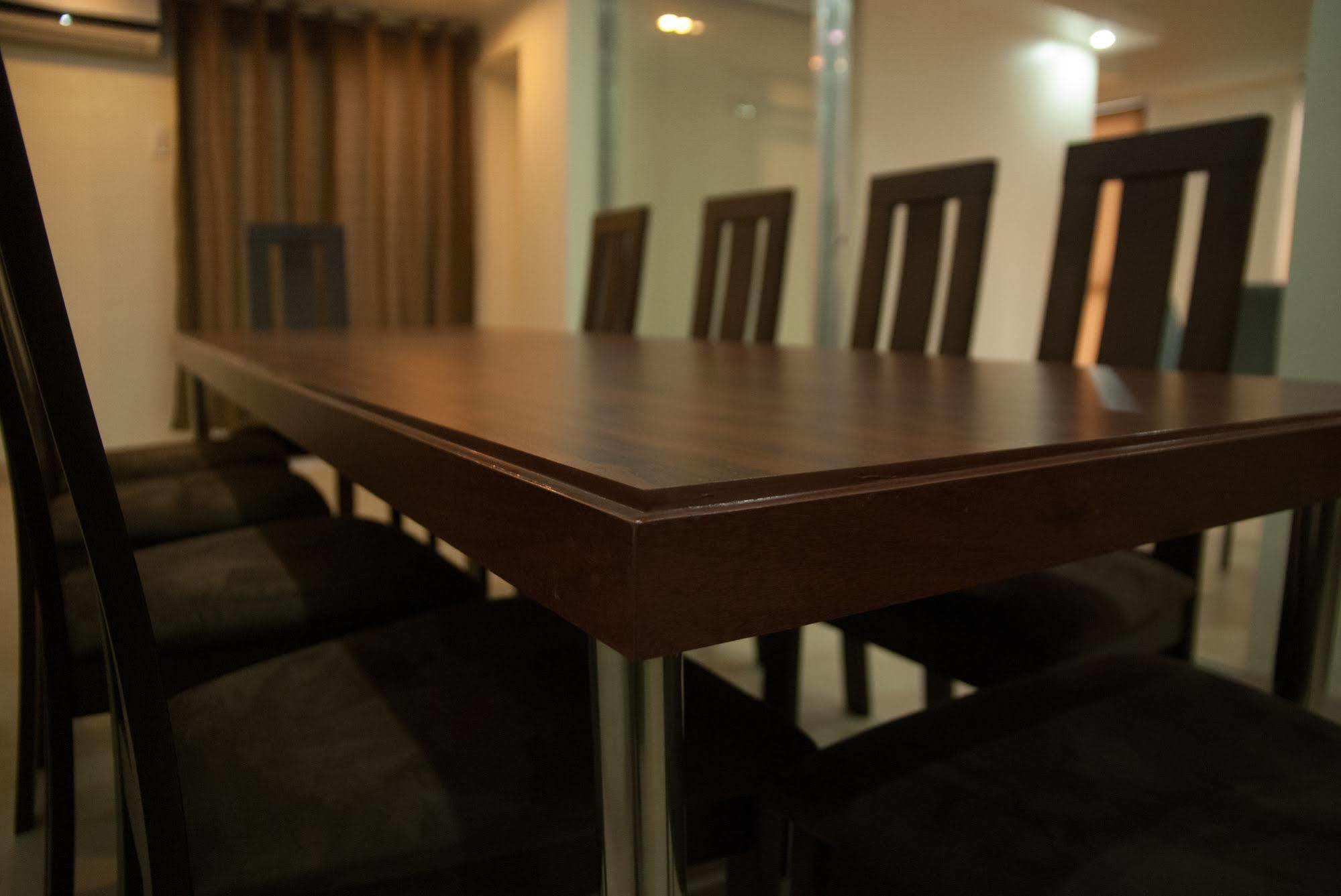 M Suites Hotel Makati City Luaran gambar